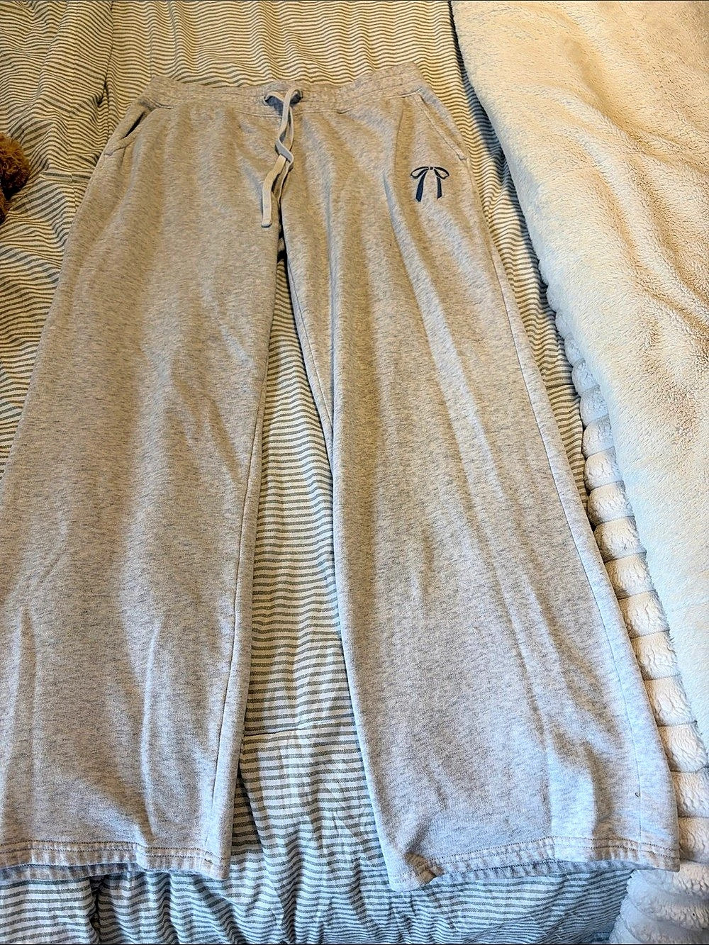 Hollister Side Bow Wide-Leg Sweatpants Gray Medium